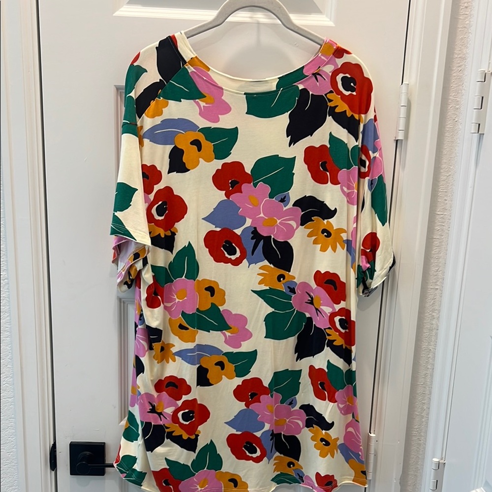 Show me your mumu Floral Print Women's Top - Airport tee - Picture 4 of 5
